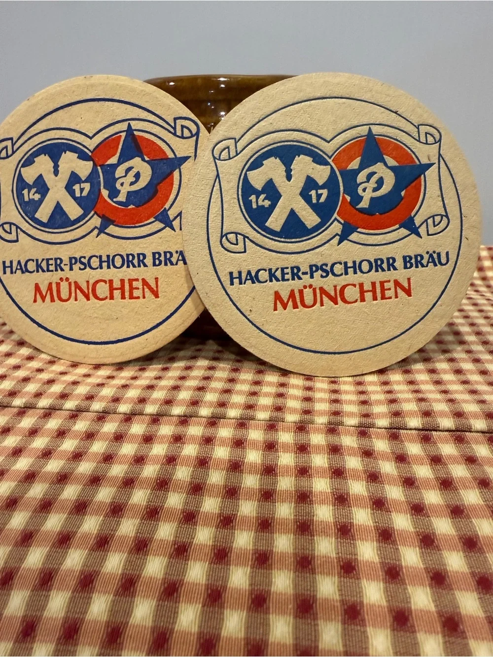 German Beer Bar Coasters 2 Hacker-Pschorr Brau Muchen...ein Prost aus Muchen
